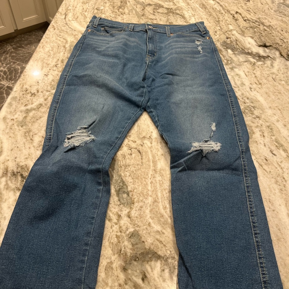 Signature by Levi’s high rise straight denim jeans 14-32W